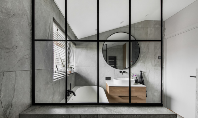 illuminated mirror