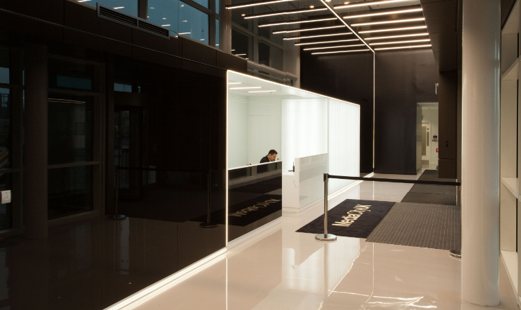 illuminated mirror
